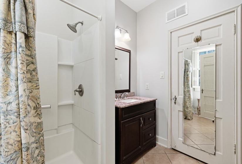 710 ROSEMARY LN, Memphis, Tennessee 38104, 2 Bedrooms Bedrooms, 7 Rooms Rooms,1 BathroomBathrooms,Residential,For Sale,ROSEMARY,10218684