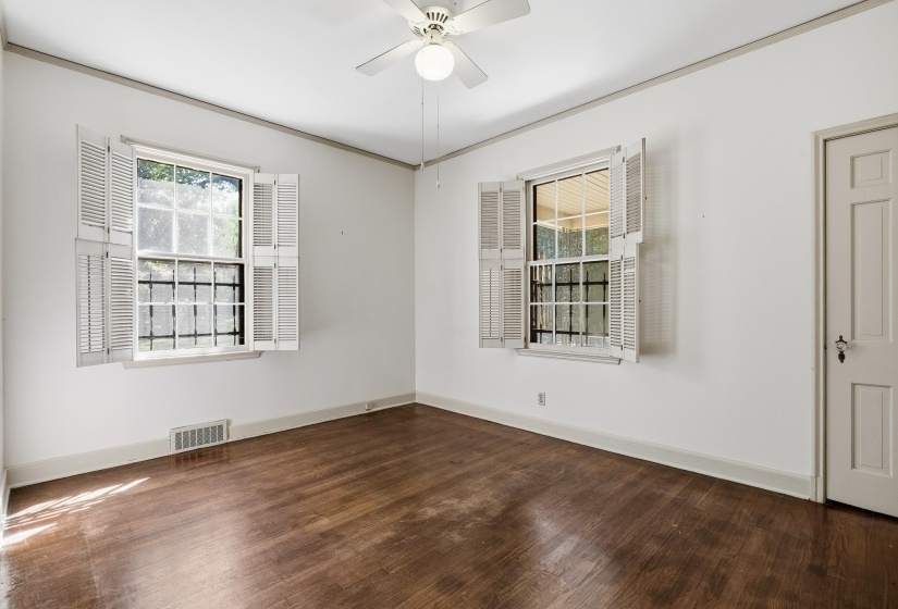 710 ROSEMARY LN, Memphis, Tennessee 38104, 2 Bedrooms Bedrooms, 7 Rooms Rooms,1 BathroomBathrooms,Residential,For Sale,ROSEMARY,10218684
