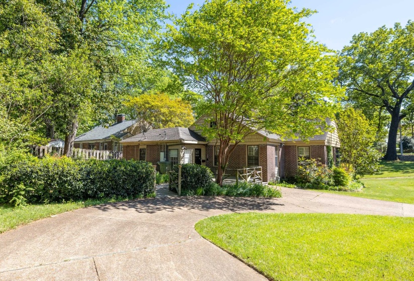 710 ROSEMARY LN, Memphis, Tennessee 38104, 2 Bedrooms Bedrooms, 7 Rooms Rooms,1 BathroomBathrooms,Residential,For Sale,ROSEMARY,10218684
