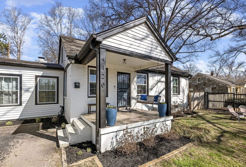 4120 VILLAGE RD, Memphis, Tennessee 38117, 3 Bedroom Bedrooms, 3 Room Rooms,2 BathroomBathrooms,Residential,For Sale,VILLAGE,0,10218687