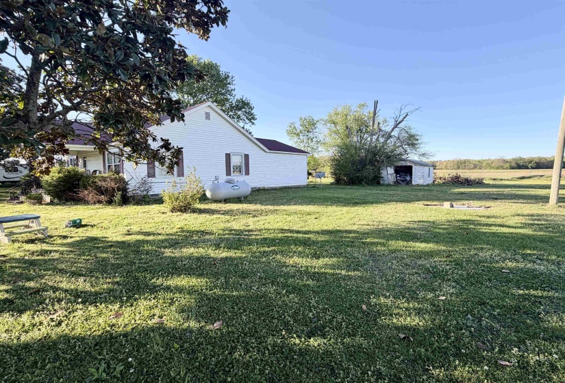 1527 LEAPWOOD ENVILLE RD, Adamsville, Tennessee 38310-4739, 3 Bedrooms Bedrooms, 7 Rooms Rooms,2 BathroomsBathrooms,Residential,For Sale,LEAPWOOD ENVILLE,10218691