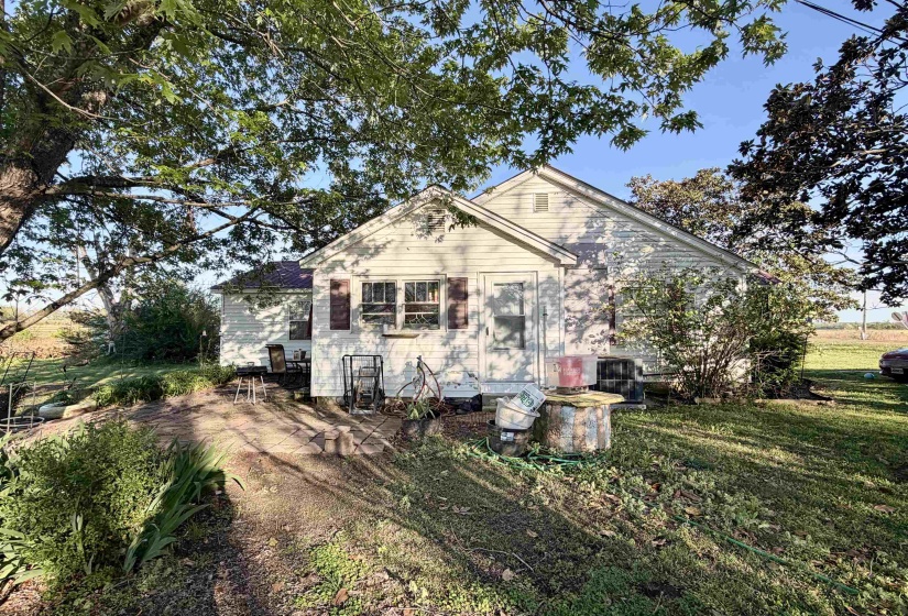 1527 LEAPWOOD ENVILLE RD, Adamsville, Tennessee 38310-4739, 3 Bedrooms Bedrooms, 7 Rooms Rooms,2 BathroomsBathrooms,Residential,For Sale,LEAPWOOD ENVILLE,10218691
