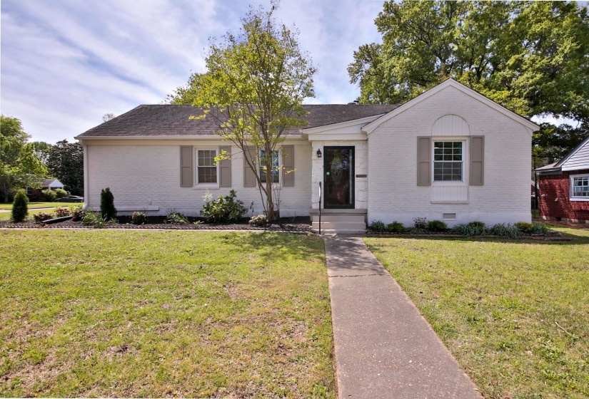 4869 SOUTHERN RD, Memphis, Tennessee 38117, 3 Bedroom Bedrooms, 8 Room Rooms,2 BathroomBathrooms,Residential,For Sale,SOUTHERN,0,10218692