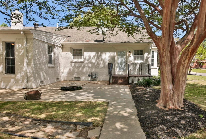 4869 SOUTHERN RD, Memphis, Tennessee 38117, 3 Bedroom Bedrooms, 8 Room Rooms,2 BathroomBathrooms,Residential,For Sale,SOUTHERN,0,10218692
