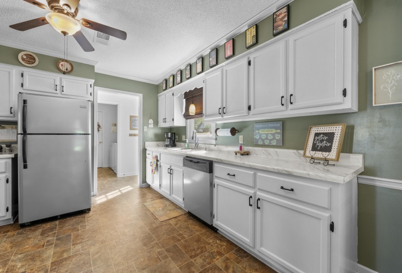 700 LANCELOT LN, Collierville, Tennessee 38017, 4 Bedroom Bedrooms, 8 Room Rooms,2.1 BathroomBathrooms,Residential,For Sale,LANCELOT,0,10218696