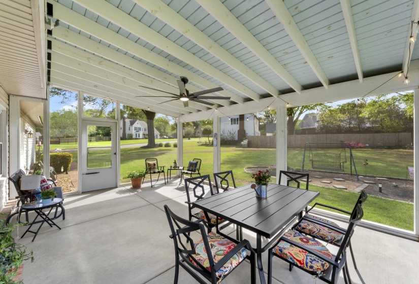 700 LANCELOT LN, Collierville, Tennessee 38017, 4 Bedroom Bedrooms, 8 Room Rooms,2.1 BathroomBathrooms,Residential,For Sale,LANCELOT,0,10218696