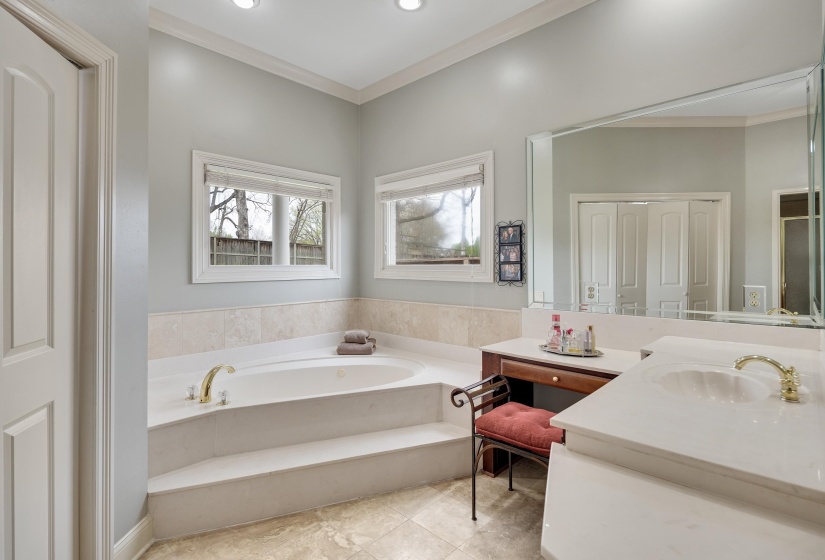 1245 AUBURN WOODS DR, Unincorporated, Tennessee 38017, 5 Bedroom Bedrooms, 12 Room Rooms,3.1 BathroomBathrooms,Residential,For Sale,AUBURN WOODS,0,10218699
