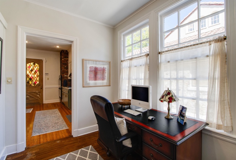 711 MCLEAN BLVD, Memphis, Tennessee 38104, 3 Bedrooms Bedrooms, 7 Rooms Rooms,3 BathroomsBathrooms,Residential,For Sale,MCLEAN,10218715