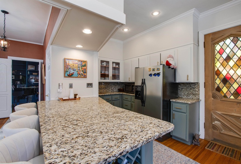 711 MCLEAN BLVD, Memphis, Tennessee 38104, 3 Bedrooms Bedrooms, 7 Rooms Rooms,3 BathroomsBathrooms,Residential,For Sale,MCLEAN,10218715