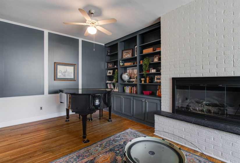 711 MCLEAN BLVD, Memphis, Tennessee 38104, 3 Bedrooms Bedrooms, 7 Rooms Rooms,3 BathroomsBathrooms,Residential,For Sale,MCLEAN,10218715