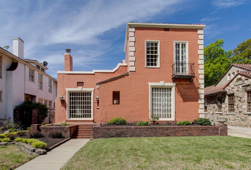 711 MCLEAN BLVD, Memphis, Tennessee 38104, 3 Bedrooms Bedrooms, 7 Rooms Rooms,3 BathroomsBathrooms,Residential,For Sale,MCLEAN,10218715