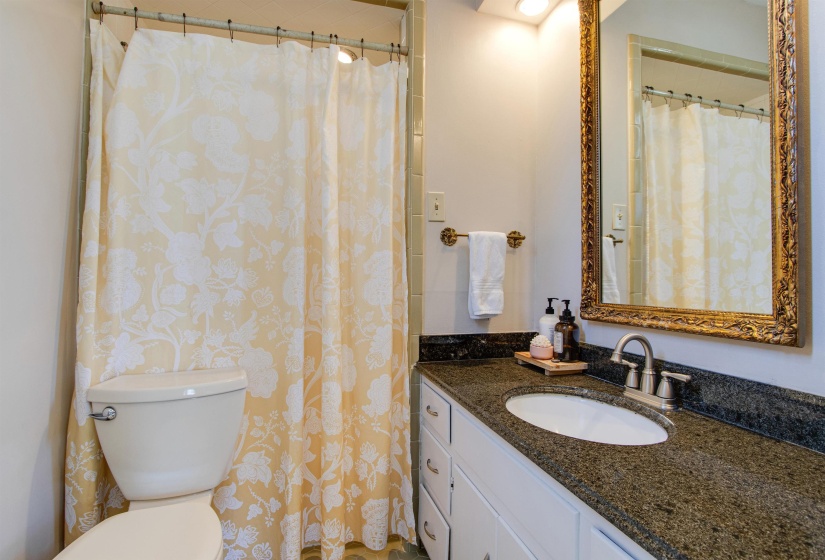 711 MCLEAN BLVD, Memphis, Tennessee 38104, 3 Bedrooms Bedrooms, 7 Rooms Rooms,3 BathroomsBathrooms,Residential,For Sale,MCLEAN,10218715