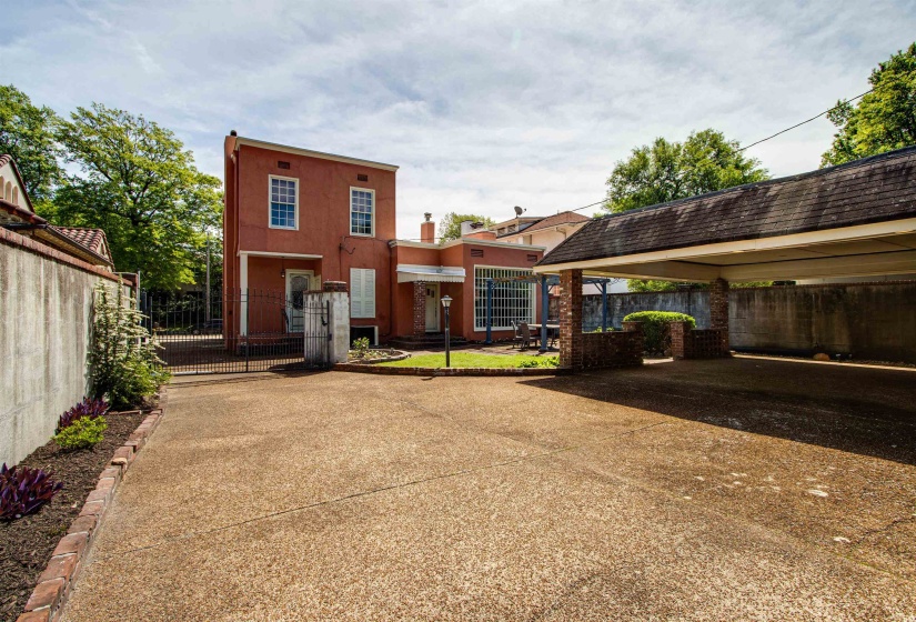 711 MCLEAN BLVD, Memphis, Tennessee 38104, 3 Bedrooms Bedrooms, 7 Rooms Rooms,3 BathroomsBathrooms,Residential,For Sale,MCLEAN,10218715