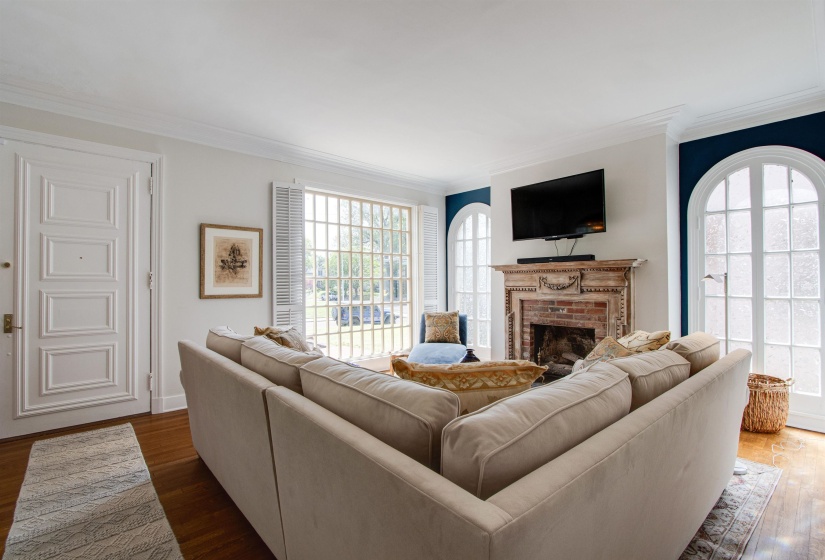 711 MCLEAN BLVD, Memphis, Tennessee 38104, 3 Bedrooms Bedrooms, 7 Rooms Rooms,3 BathroomsBathrooms,Residential,For Sale,MCLEAN,10218715