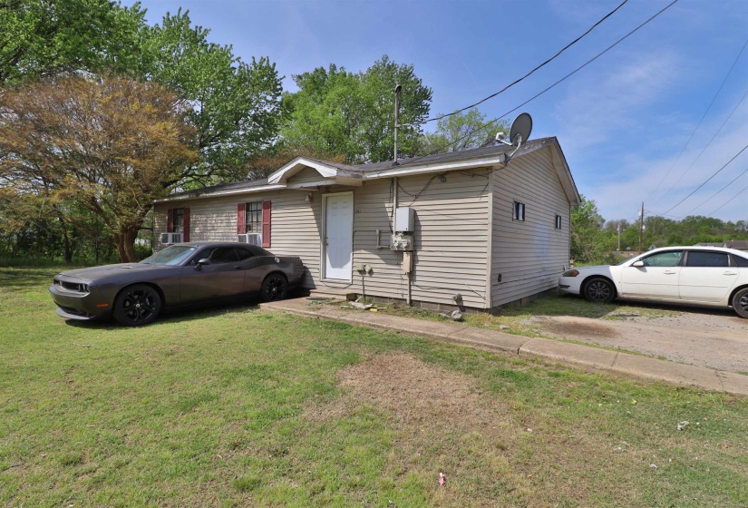 319 WAYNE AVE, Ripley, Tennessee 38063, 1 Bedroom Bedrooms, ,1 BathroomBathrooms,Duplexes,For Sale,WAYNE,10218774