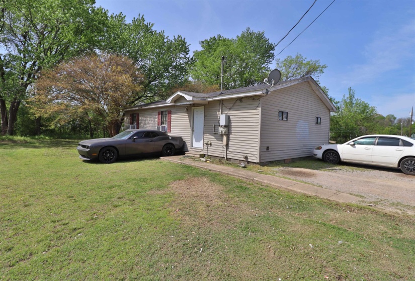 319 WAYNE AVE, Ripley, Tennessee 38063, 1 Bedroom Bedrooms, ,1 BathroomBathrooms,Duplexes,For Sale,WAYNE,10218774