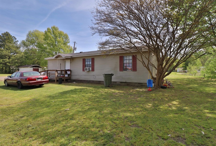 319 WAYNE AVE, Ripley, Tennessee 38063, 1 Bedroom Bedrooms, ,1 BathroomBathrooms,Duplexes,For Sale,WAYNE,10218774