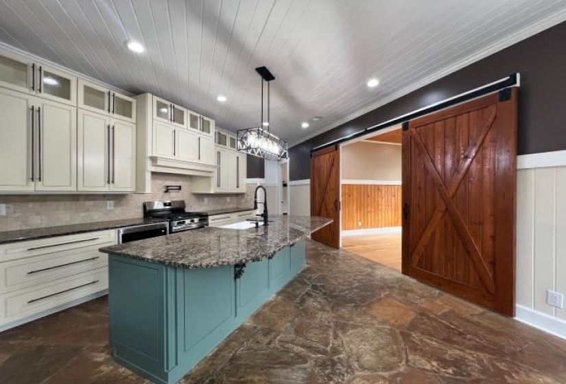 9490 HWY 196 HWY, Unincorporated, Tennessee 38017, 4 Bedroom Bedrooms, 9 Room Rooms,3.1 BathroomBathrooms,Residential,For Sale,HWY 196,0,10218799