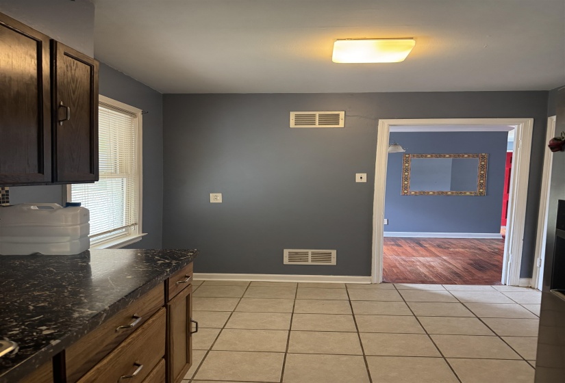 1284 MERRYCREST DR, Memphis, Tennessee 38111, 3 Bedroom Bedrooms, 6 Room Rooms,1 BathroomBathrooms,Residential,For Sale,MERRYCREST,0,10218806