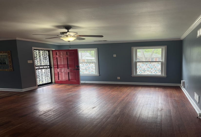1284 MERRYCREST DR, Memphis, Tennessee 38111, 3 Bedroom Bedrooms, 6 Room Rooms,1 BathroomBathrooms,Residential,For Sale,MERRYCREST,0,10218806
