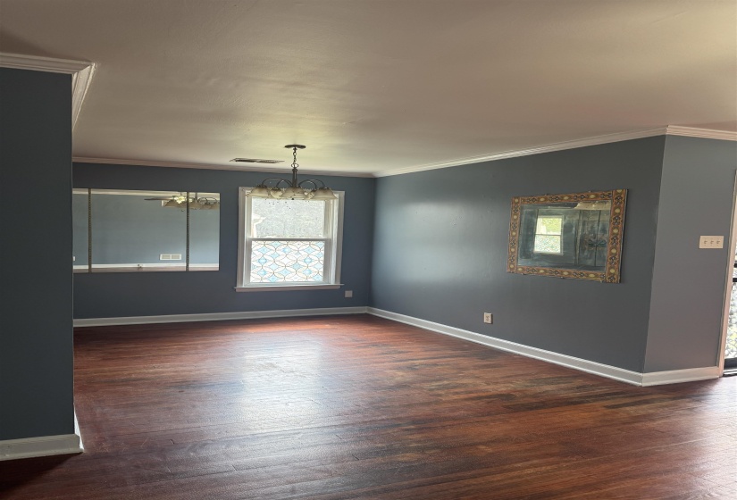 1284 MERRYCREST DR, Memphis, Tennessee 38111, 3 Bedroom Bedrooms, 6 Room Rooms,1 BathroomBathrooms,Residential,For Sale,MERRYCREST,0,10218806