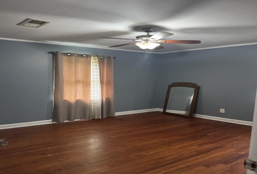 1284 MERRYCREST DR, Memphis, Tennessee 38111, 3 Bedroom Bedrooms, 6 Room Rooms,1 BathroomBathrooms,Residential,For Sale,MERRYCREST,0,10218806
