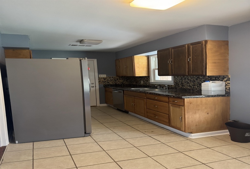 1284 MERRYCREST DR, Memphis, Tennessee 38111, 3 Bedroom Bedrooms, 6 Room Rooms,1 BathroomBathrooms,Residential,For Sale,MERRYCREST,0,10218806