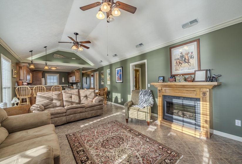 1900 CATFISH LN, Crump, Tennessee 38327, 2 Bedrooms Bedrooms, 6 Rooms Rooms,2 BathroomsBathrooms,Residential,For Sale,CATFISH,10218821