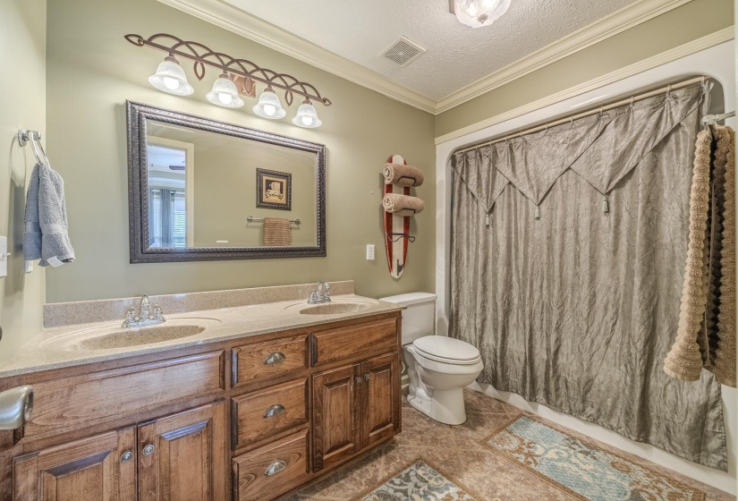 1900 CATFISH LN, Crump, Tennessee 38327, 2 Bedrooms Bedrooms, 6 Rooms Rooms,2 BathroomsBathrooms,Residential,For Sale,CATFISH,10218821