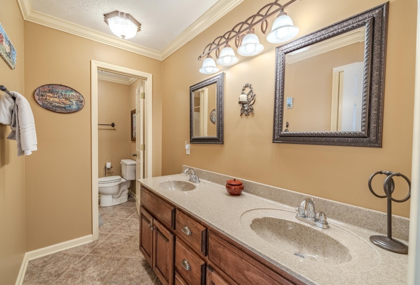 1900 CATFISH LN, Crump, Tennessee 38327, 2 Bedrooms Bedrooms, 6 Rooms Rooms,2 BathroomsBathrooms,Residential,For Sale,CATFISH,10218821