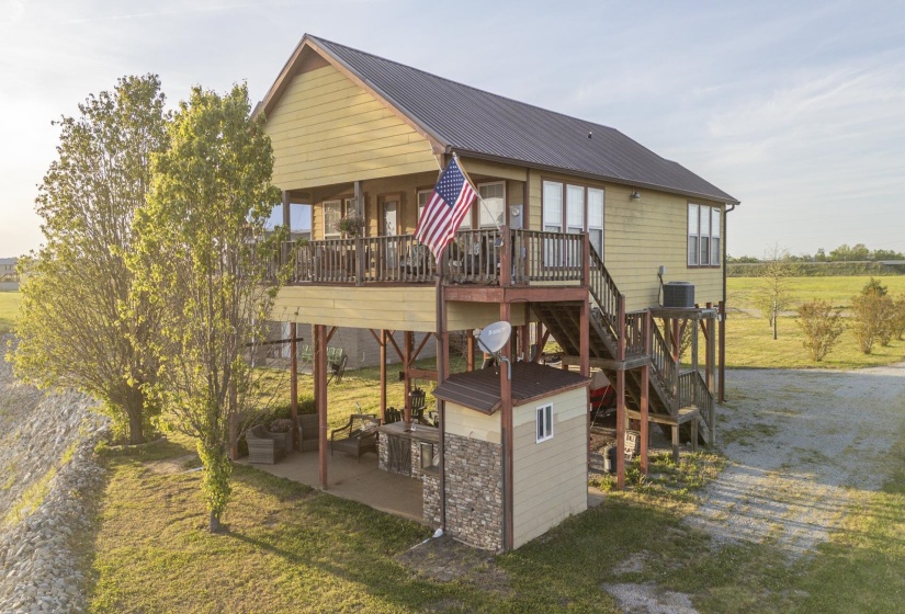 1900 CATFISH LN, Crump, Tennessee 38327, 2 Bedrooms Bedrooms, 6 Rooms Rooms,2 BathroomsBathrooms,Residential,For Sale,CATFISH,10218821