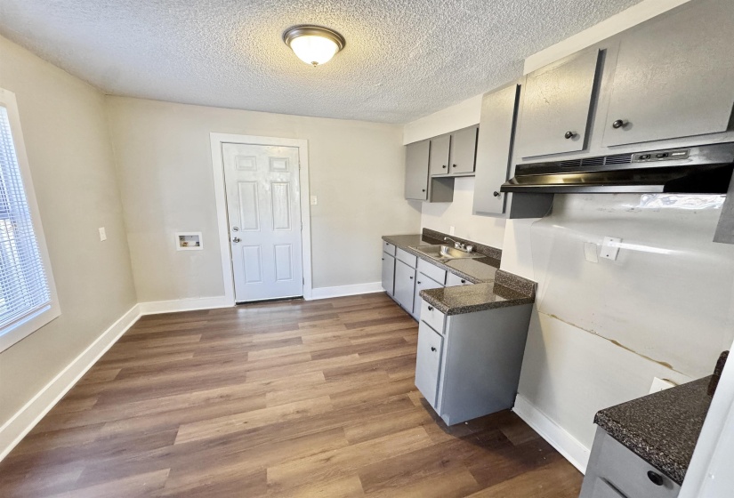 2071 HUBERT AVE, Memphis, Tennessee 38108, 2 Bedroom Bedrooms, 4 Room Rooms,1 BathroomBathrooms,Residential,For Sale,HUBERT,0,10218833