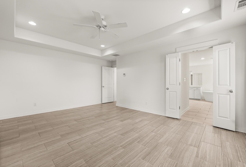 931 BRUCE ST, Memphis, Tennessee 38104, 3 Bedroom Bedrooms, 6 Room Rooms,2.1 BathroomBathrooms,Residential,For Sale,BRUCE,0,10218849