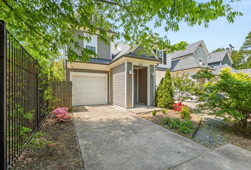 931 BRUCE ST, Memphis, Tennessee 38104, 3 Bedroom Bedrooms, 6 Room Rooms,2.1 BathroomBathrooms,Residential,For Sale,BRUCE,0,10218849