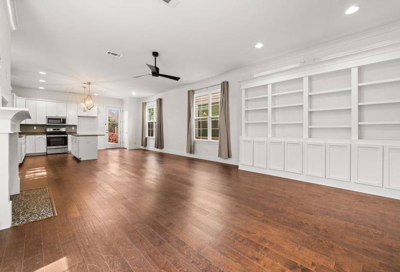 931 BRUCE ST, Memphis, Tennessee 38104, 3 Bedroom Bedrooms, 6 Room Rooms,2.1 BathroomBathrooms,Residential,For Sale,BRUCE,0,10218849