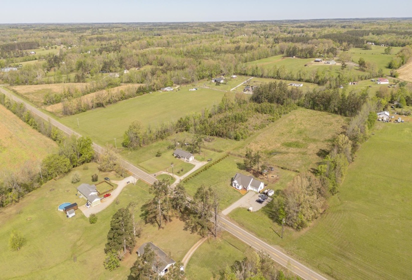4970 57 HWY, Michie, Tennessee 38357, 3 Bedroom Bedrooms, 10 Room Rooms,2 BathroomBathrooms,Residential,For Sale,57,0,10218852