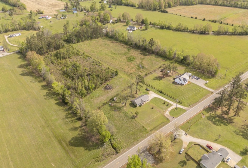 4970 57 HWY, Michie, Tennessee 38357, 3 Bedroom Bedrooms, 10 Room Rooms,2 BathroomBathrooms,Residential,For Sale,57,0,10218852