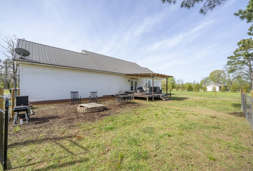 4970 57 HWY, Michie, Tennessee 38357, 3 Bedroom Bedrooms, 10 Room Rooms,2 BathroomBathrooms,Residential,For Sale,57,0,10218852