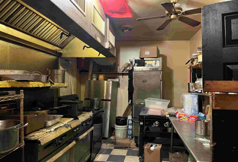 1172 HOLLYWOOD ST, Memphis, Tennessee 38108, ,Commercial/industrial,For Sale,HOLLYWOOD,10218883