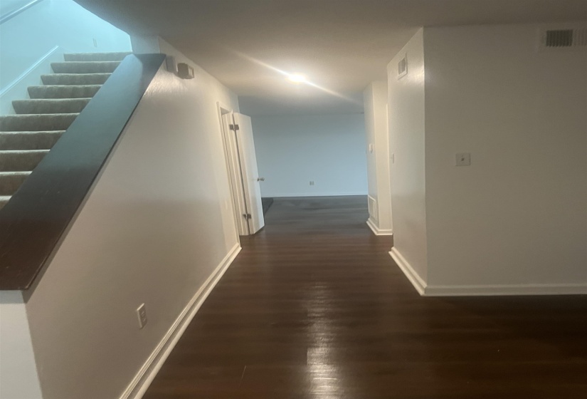 4037 GRAHAM OAKS COURT CT, Memphis, Tennessee 38122, 3 Bedroom Bedrooms, 6 Room Rooms,2.1 BathroomBathrooms,Residential,For Sale,GRAHAM OAKS COURT,0,10193818