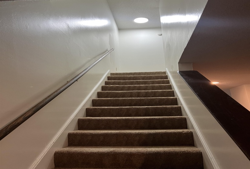 4037 GRAHAM OAKS COURT CT, Memphis, Tennessee 38122, 3 Bedroom Bedrooms, 6 Room Rooms,2.1 BathroomBathrooms,Residential,For Sale,GRAHAM OAKS COURT,0,10193818