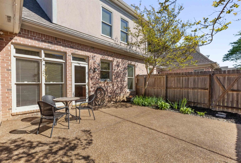1732 CONSTABLE CT, Collierville, Tennessee 38017, 3 Bedroom Bedrooms, 6 Room Rooms,2.1 BathroomBathrooms,Residential,For Sale,CONSTABLE,0,10218861