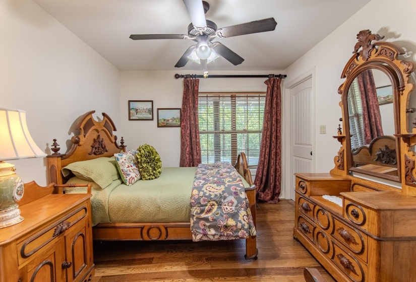 2395 POCAHONTAS RD, Pocahontas, Tennessee 38061-5537, 3 Bedrooms Bedrooms, 8 Rooms Rooms,2 BathroomsBathrooms,Residential,For Sale,POCAHONTAS,10218873
