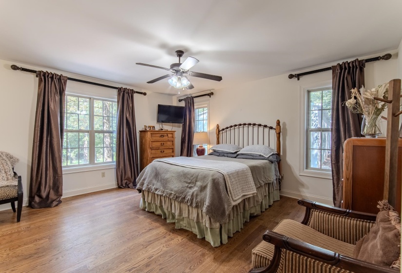 2395 POCAHONTAS RD, Pocahontas, Tennessee 38061-5537, 3 Bedrooms Bedrooms, 8 Rooms Rooms,2 BathroomsBathrooms,Residential,For Sale,POCAHONTAS,10218873