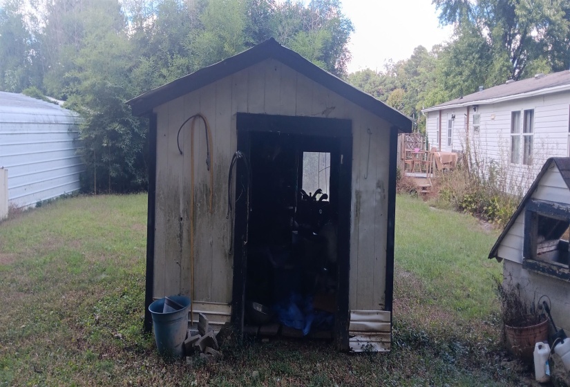 100 ACADEMY RD, Pulaski, Tennessee 38478, 3 Bedroom Bedrooms, 7 Room Rooms,2 BathroomBathrooms,Residential,For Sale,ACADEMY,0,10218889