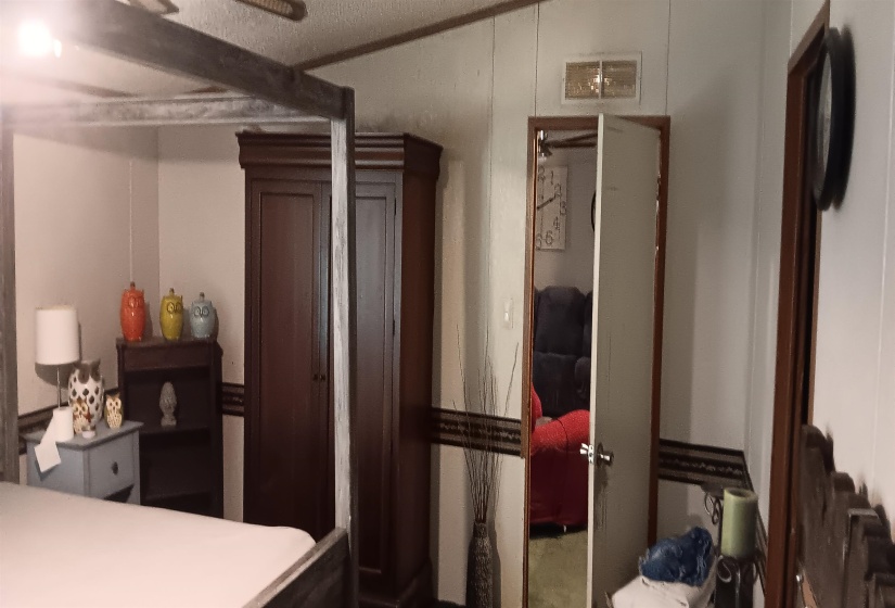 100 ACADEMY RD, Pulaski, Tennessee 38478, 3 Bedroom Bedrooms, 7 Room Rooms,2 BathroomBathrooms,Residential,For Sale,ACADEMY,0,10218889