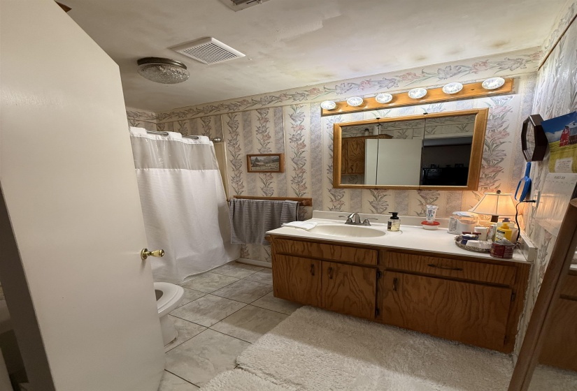 2857 HWY 64 HWY, Oakland, Tennessee 38028, 3 Bedrooms Bedrooms, 5 Rooms Rooms,2 BathroomsBathrooms,Residential,For Sale,HWY 64,10218893