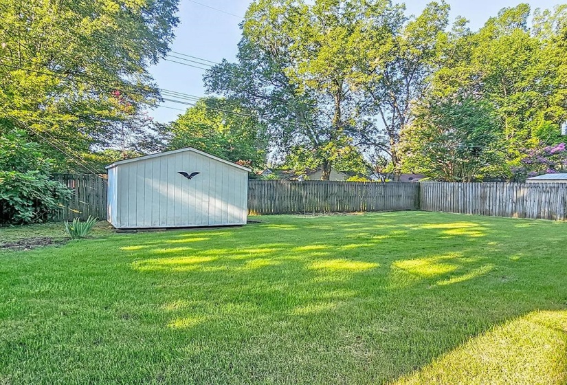 4677 LEATHERWOOD RD, Memphis, Tennessee 38117, 4 Bedrooms Bedrooms, 8 Rooms Rooms,2 BathroomsBathrooms,Residential,For Sale,LEATHERWOOD,10218898