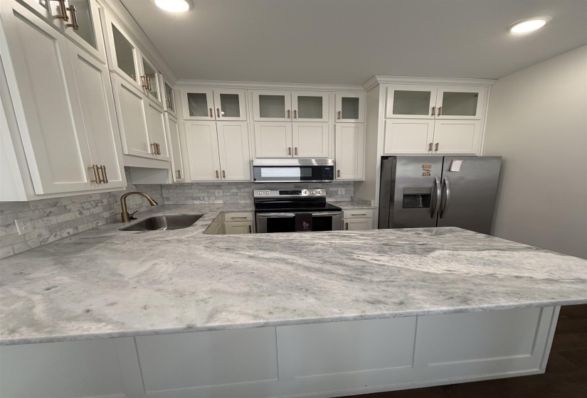 147 GREEFF LN, Memphis, Tennessee 38111, 4 Bedroom Bedrooms, 7 Room Rooms,2.1 BathroomBathrooms,Residential,For Sale,GREEFF,0,10218901