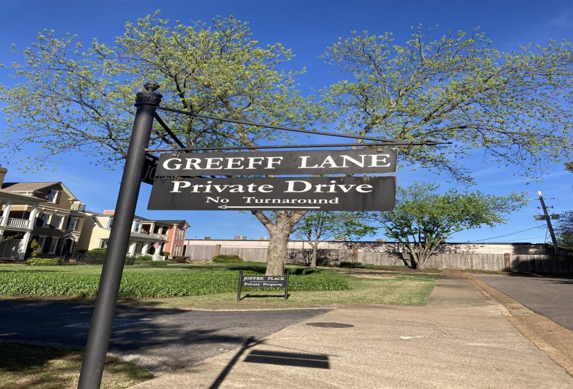 147 GREEFF LN, Memphis, Tennessee 38111, 4 Bedroom Bedrooms, 7 Room Rooms,2.1 BathroomBathrooms,Residential,For Sale,GREEFF,0,10218901